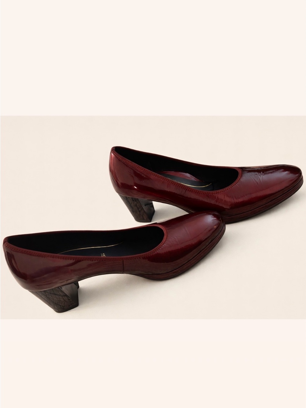 NWOT Ara Orly Leather Pump Size 5.5  Flawless Condition Comfort Shoe